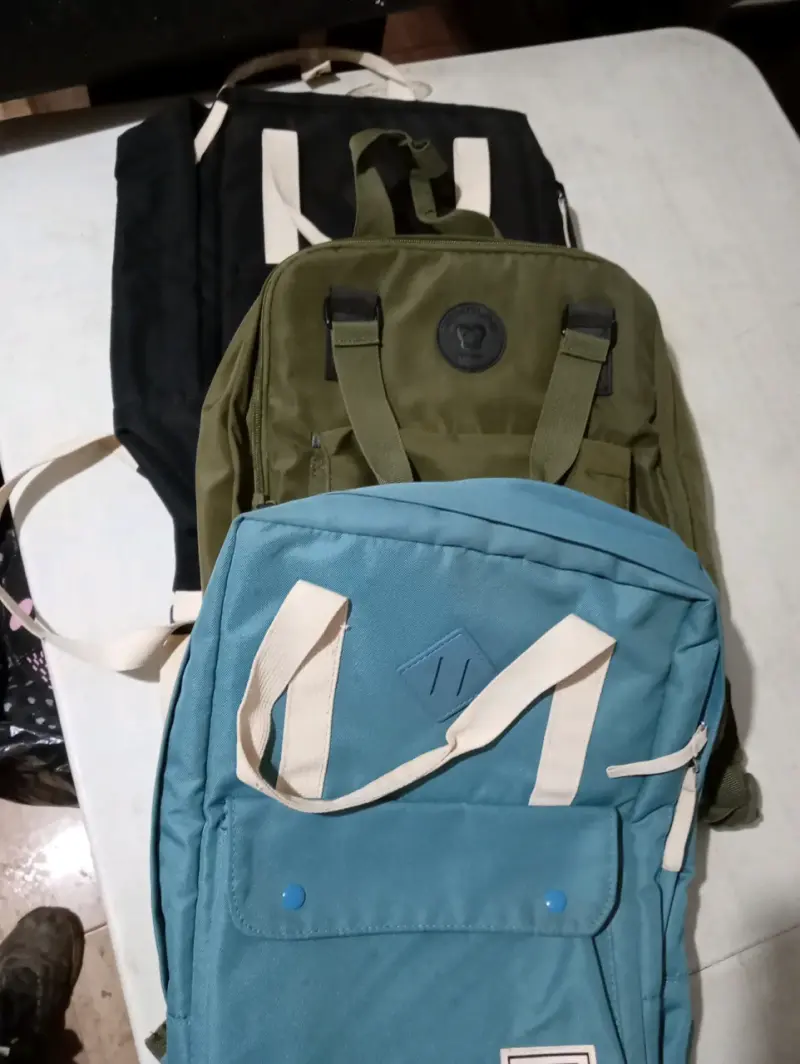 Mochila Saxoline verde con múltiples bolsillos - 4