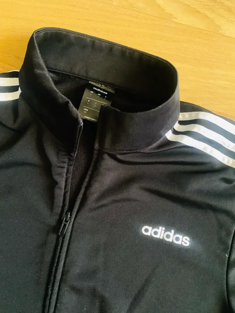 Chaqueta deportiva negra Adidas con cierre - 2