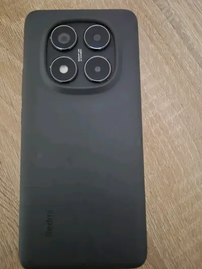 Smartphone Redmi con cámara cuádruple - miniatura 1