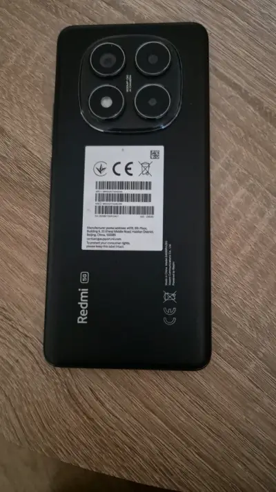 Smartphone Redmi con cámara cuádruple - miniatura 2