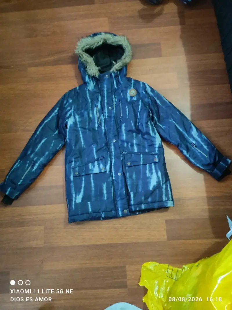 Parka azul con capucha de piel sintética - 1