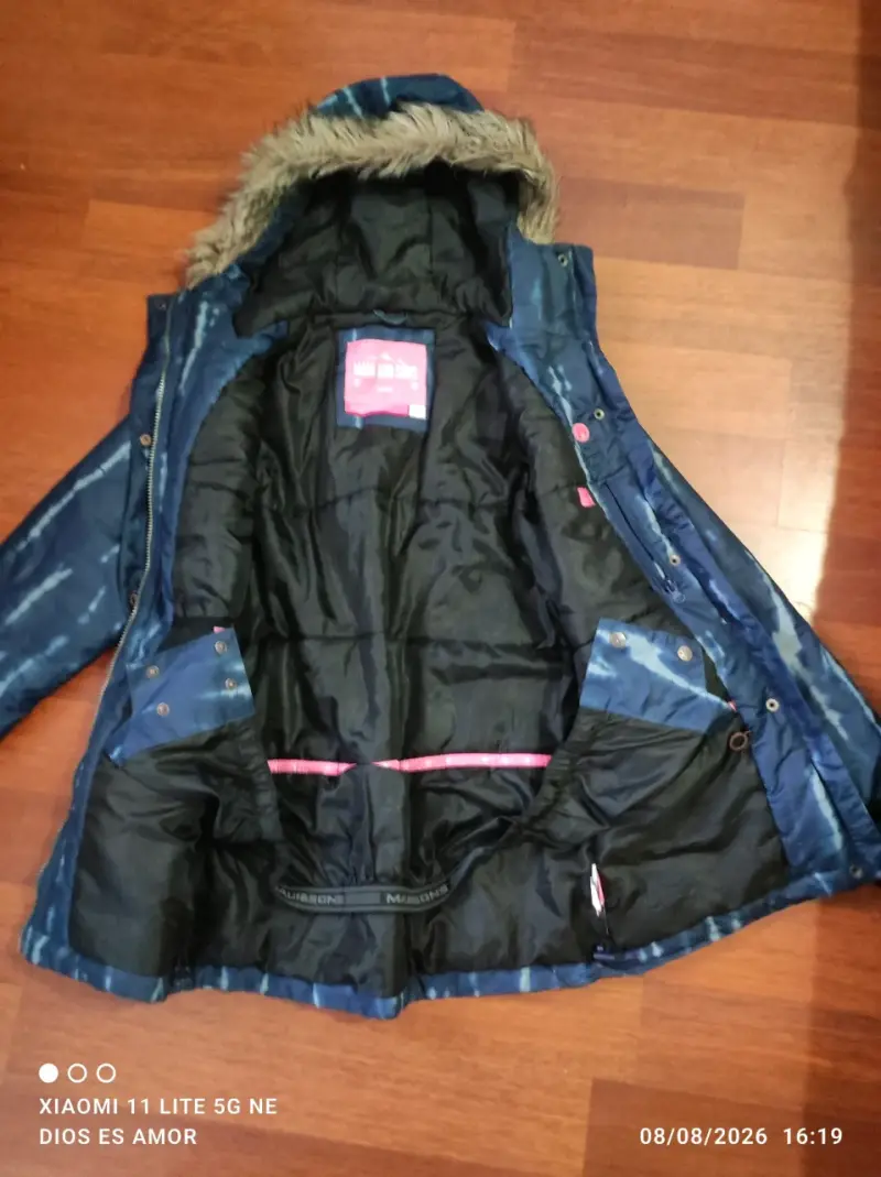 Parka azul con capucha de piel sintética - 4