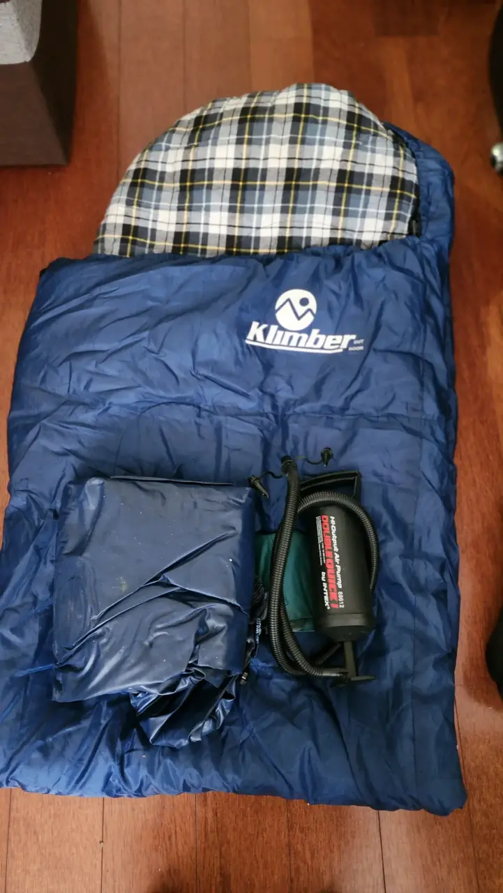 Saco de dormir Klimber azul, colchon y bombin - 1