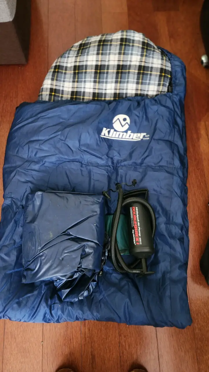 Saco de dormir Klimber azul, colchon y bombin - 2