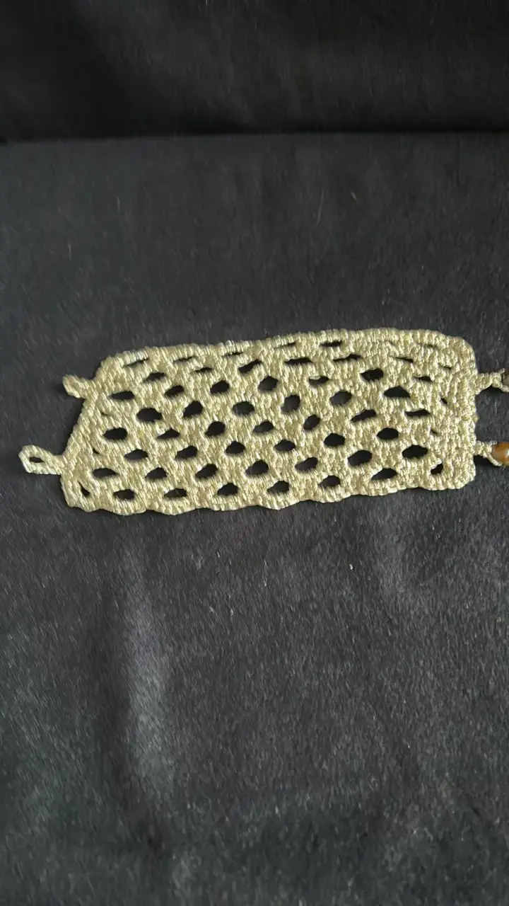 Brazalete tejido dorado elegante - 2