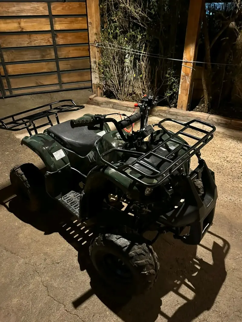 Cuatrimoto para niños con luces LED - 3