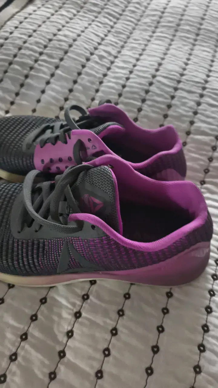 Zapatillas deportivas Reebok gris y morado - 2