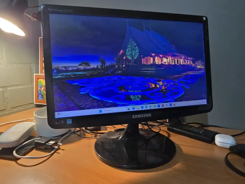 Monitor Samsung SyncMaster SA100 de 19 pulgadas - 1