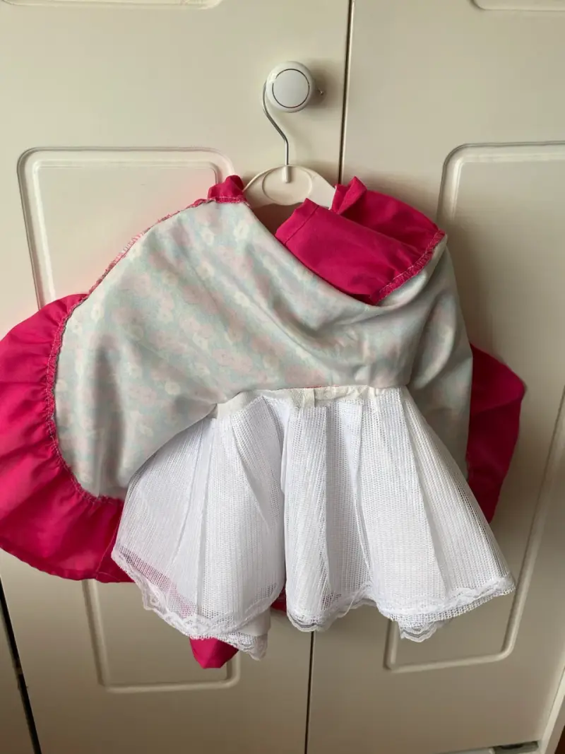 Vestido de niña con estampado floral y encaje - 3