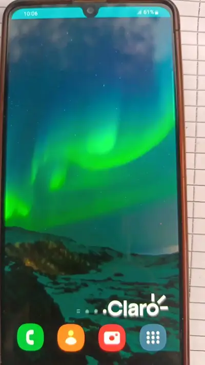 Smartphone Samsung Galaxy en buen estado - miniatura 2