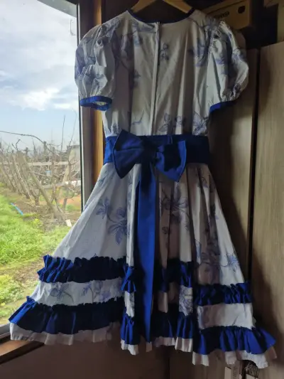 Vestidos de cueca y capa para Mujer - miniatura 5