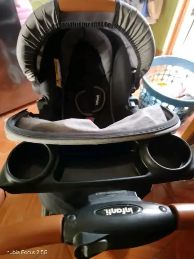 Coche de bebé Infanti con silla de auto - miniatura 2