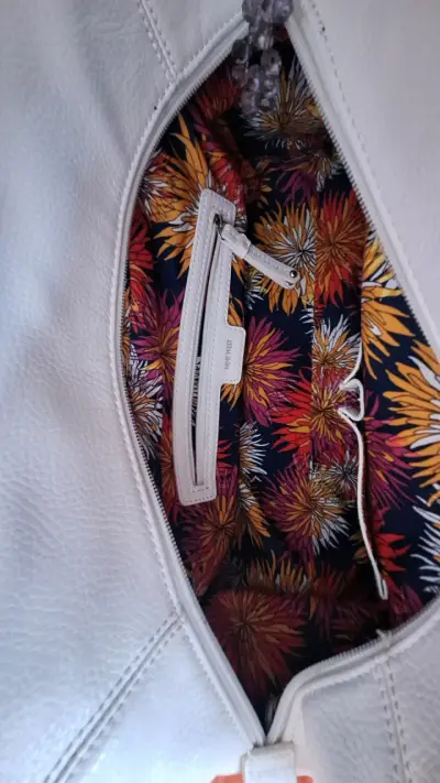 Bolso blanco de cuero Nine West con cadena - miniatura 3