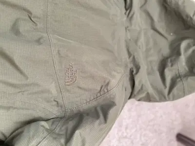 Parka verde con capucha The North Face - miniatura 6