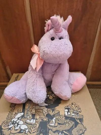 Peluche unicornio lila con lazo rosa - miniatura 1