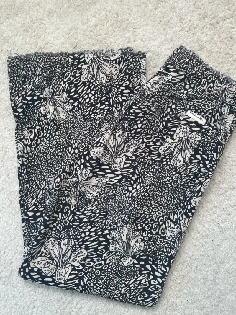 Pantalones anchos estampados Wild Lama - 3