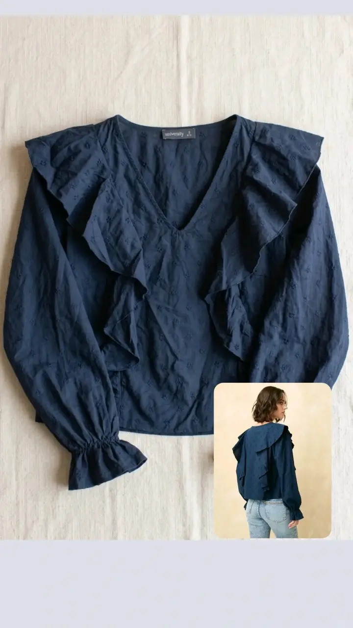 Blusa azul con volantes para mujer