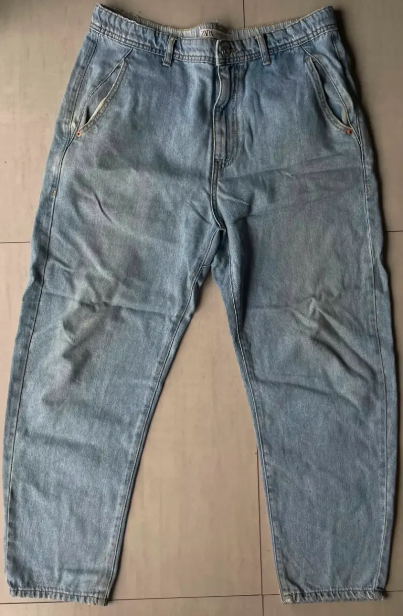 Jeans de mezclilla azul claro Zara para hombre - 3