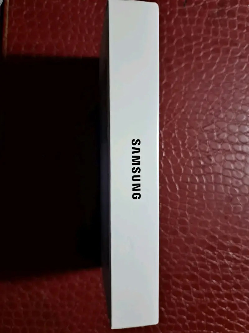 Smartphone Samsung Galaxy A07 con diseño delgado - 3