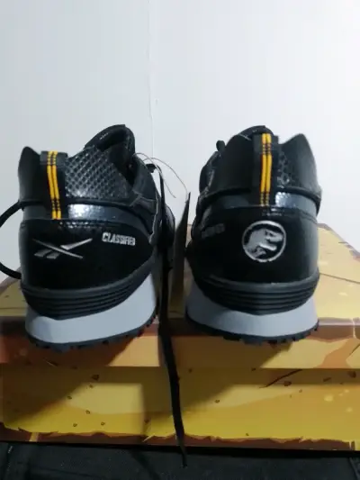Zapatillas Reebok Jurassic Park Negras - miniatura 1