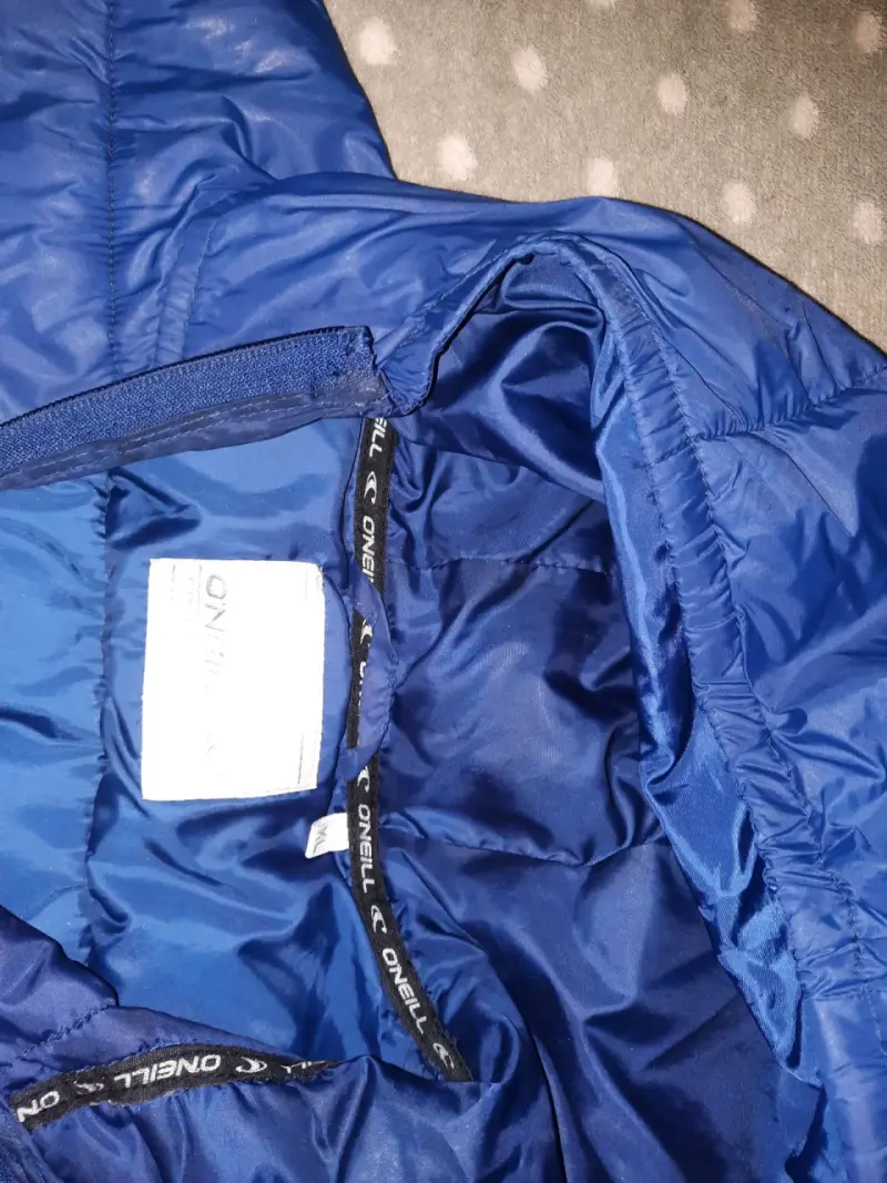 Chaqueta azul con capucha para mujer - 2