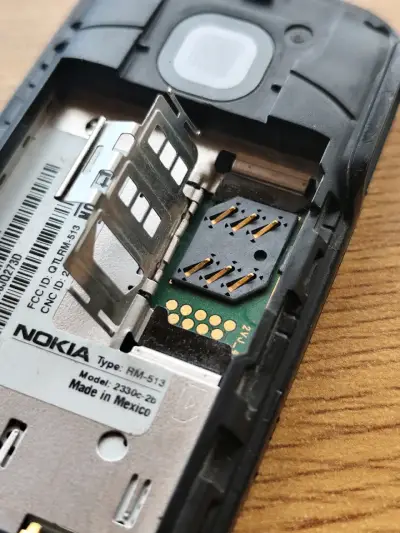 Teléfono Nokia 2330c - miniatura 5