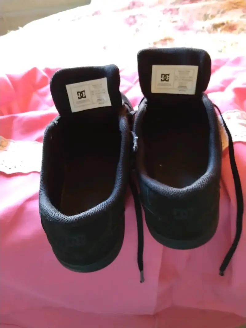 Zapatillas de skate DC Youth's Anvil negras - 5
