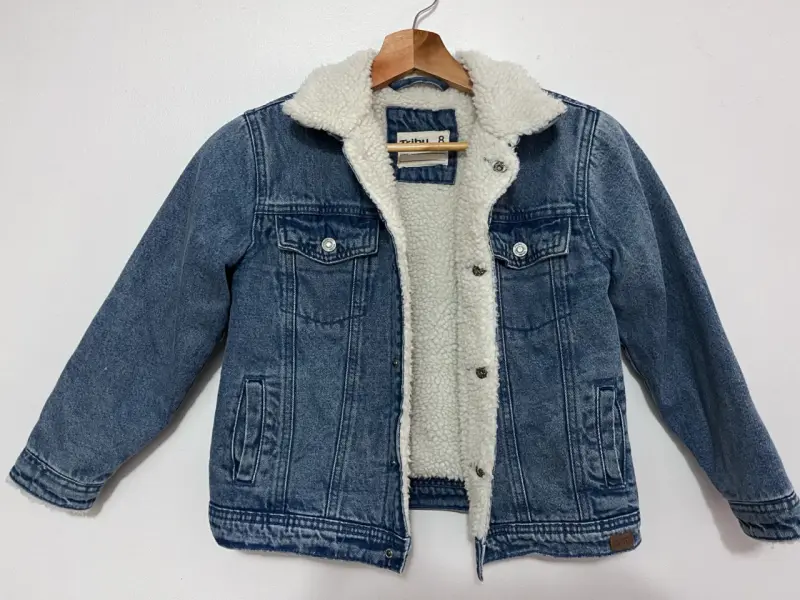 Chaqueta de mezclilla con forro de chiporro - 2