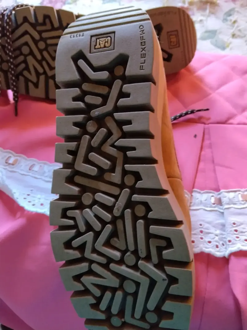 Botas Caterpillar Flex con tecnología FlexFWD - 6