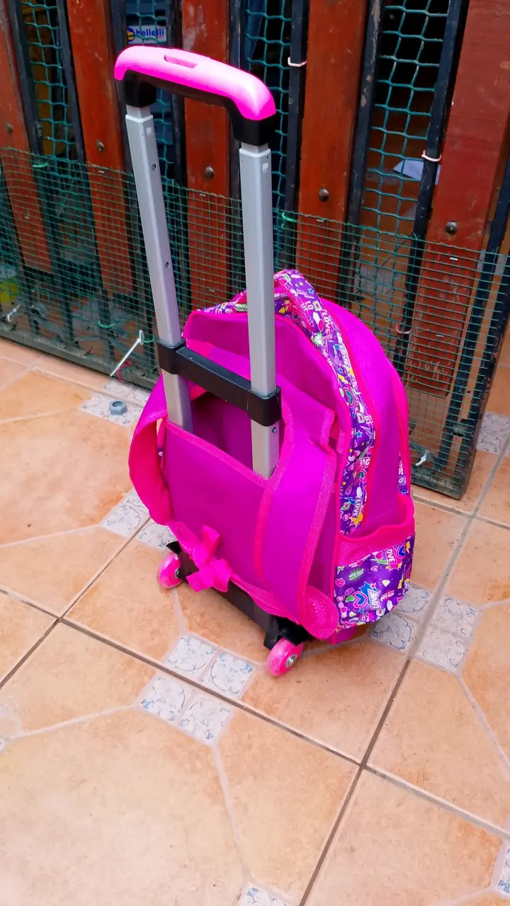 Mochila con ruedas Hello Kitty rosa - 1
