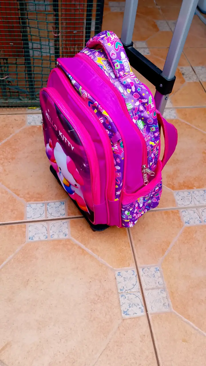 Mochila con ruedas Hello Kitty rosa - 3