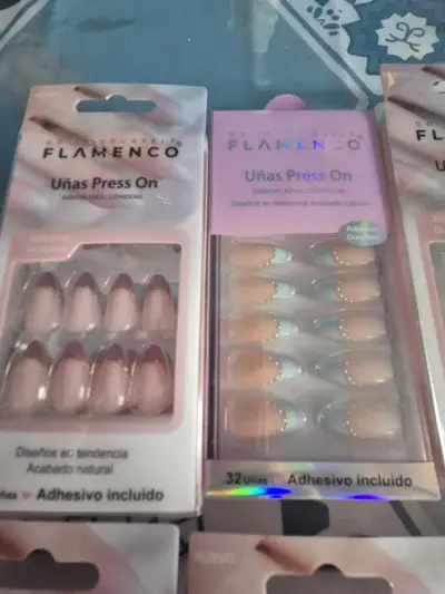 Uñas postizas Flamenco Press On con adhesivo - miniatura 2