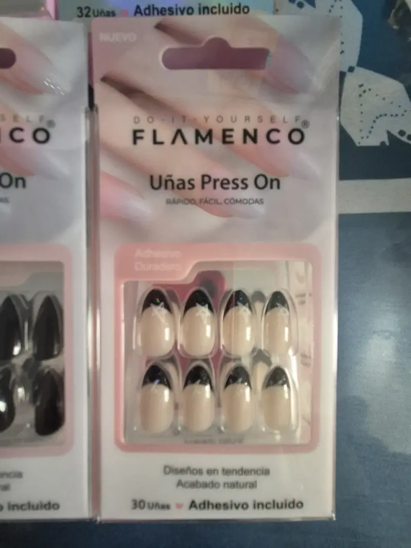 Uñas postizas Flamenco Press On con adhesivo - 5