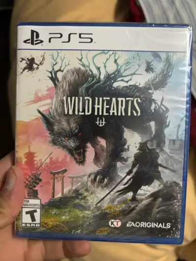 Juego PS5 Wild Hearts en excelente estado - miniatura 1