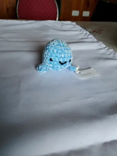 Peluches tejidos a mano de animales coloridos - miniatura 1