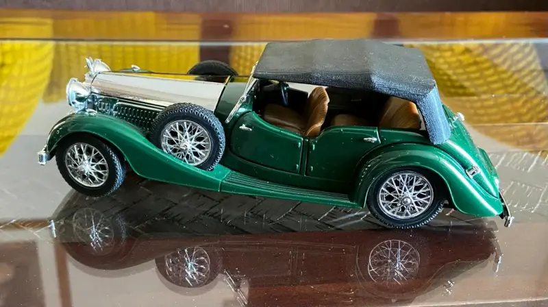 1938 Alvis 4.3 Litre franklin mint 1:24 - 3