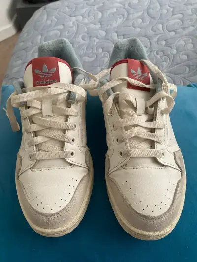 Zapatillas Adidas Originales Courtic Talla 36.5 - miniatura 1