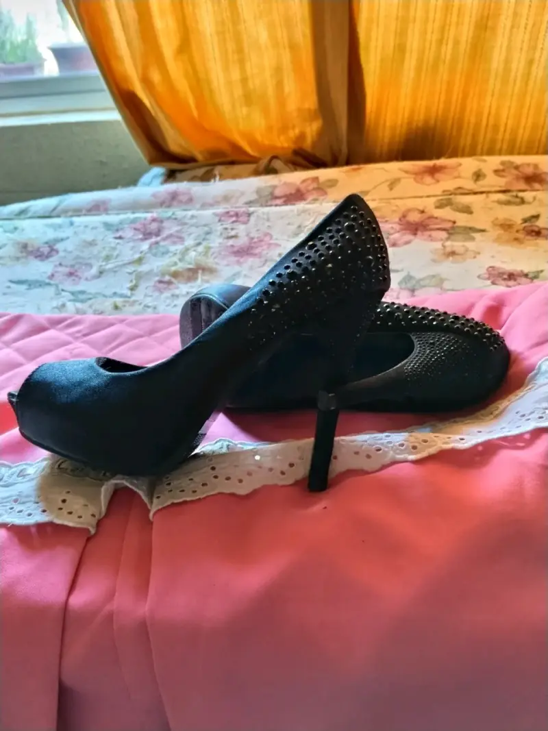 Tacones negros con apliques brillantes Alquimia - 6