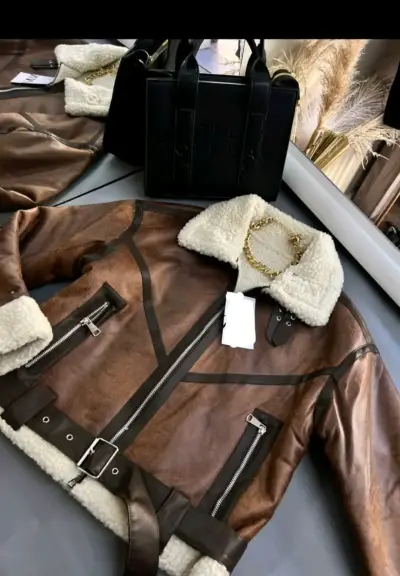 Chaqueta aviadora con chiporro marrón - miniatura 2