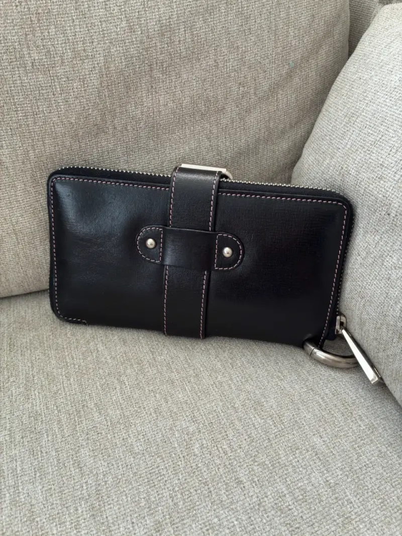 Billetera o clutch de cuero negra Marc Jacobs - 3