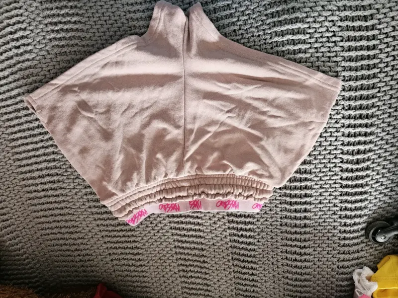 Shorts de mujer rosados con cintura elástica - 1