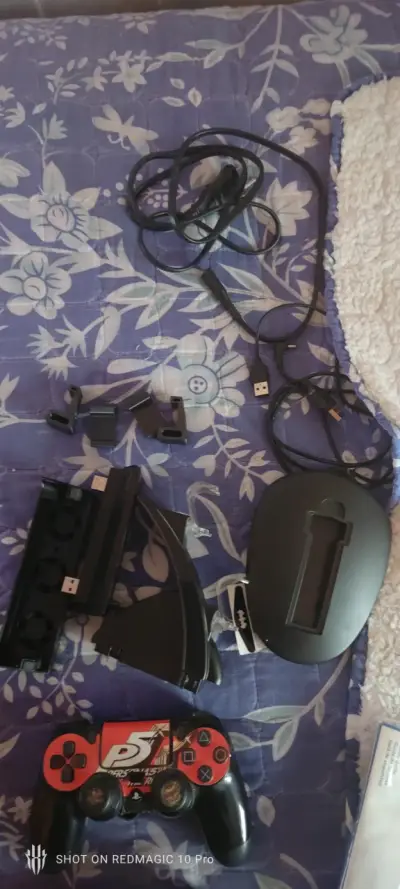 Consola PS4 Sony 1TB con juegos y accesorios - miniatura 4