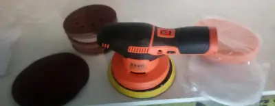 Pulidora eléctrica Zavo con accesorios - miniatura 2