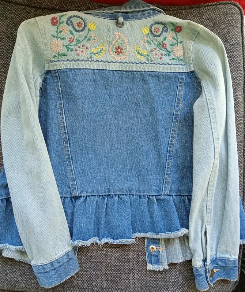 Chaqueta de mezclilla con bordado floral para mujer - 3