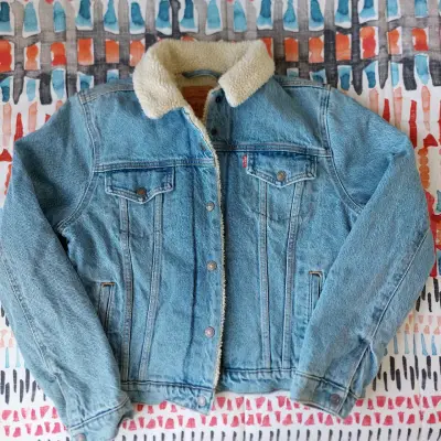 Chaqueta de mezclilla con forro de borrego Levis - miniatura 1