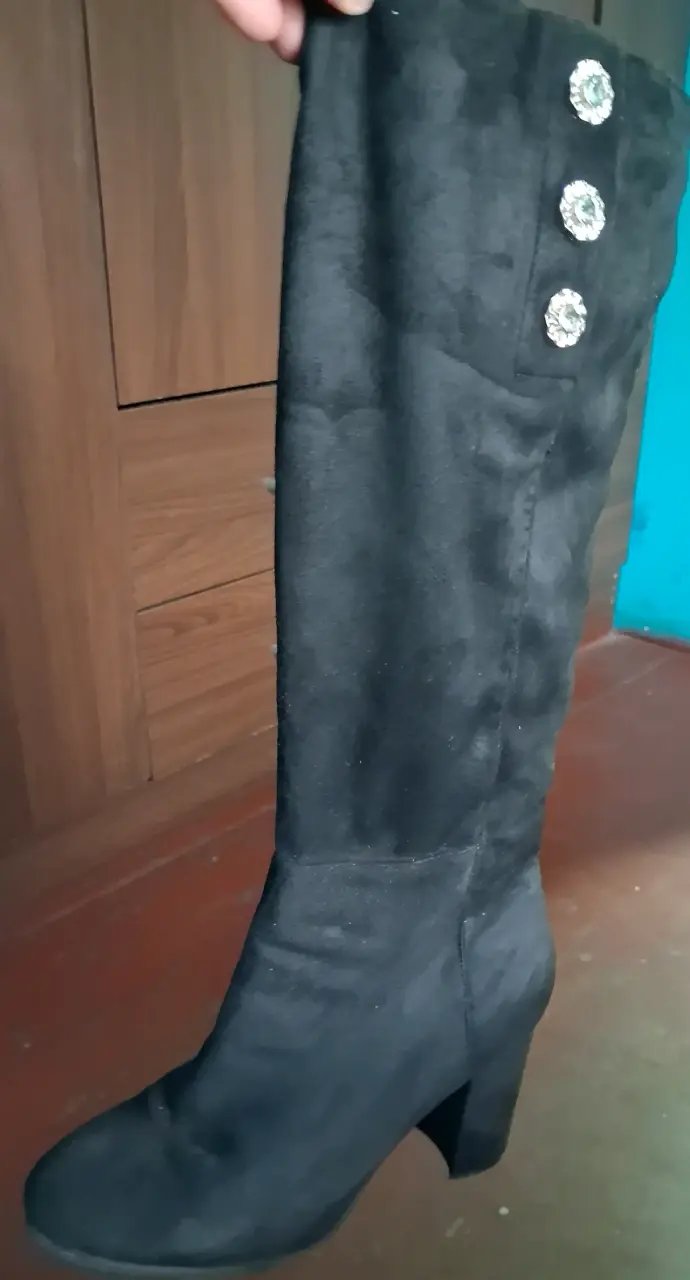 Botas negras de gamuza con tacón alto - 3