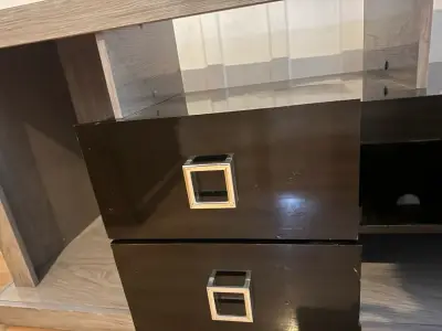 Mueble de TV moderno con cajones y estantes - miniatura 3