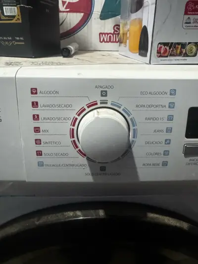 Lavadora-Secadora Frontal Midea 11/8 kg - miniatura 3