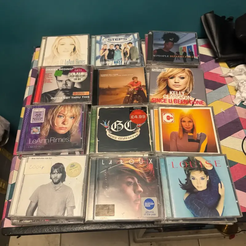 CDs de música pop y rock 5.000 C/U - 6