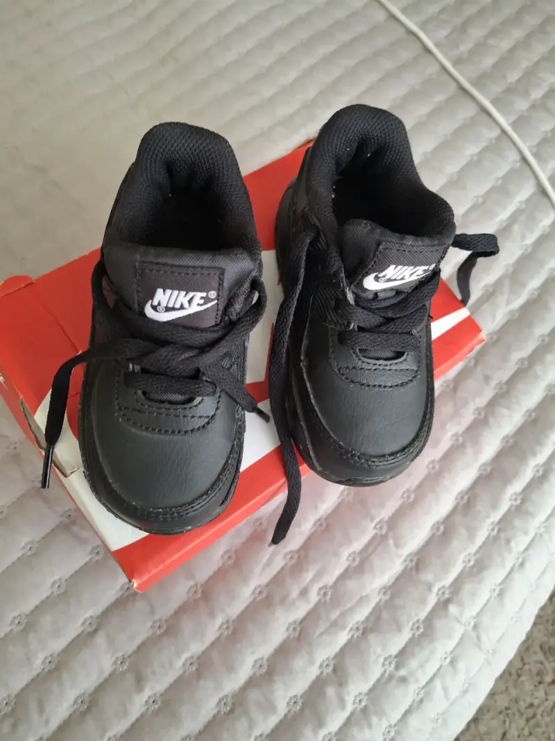 Zapatillas negras para niños Nike - 1